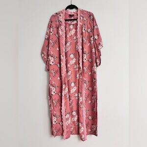 Angie Floral Maxi Kimono. Pit to pit=22.5”